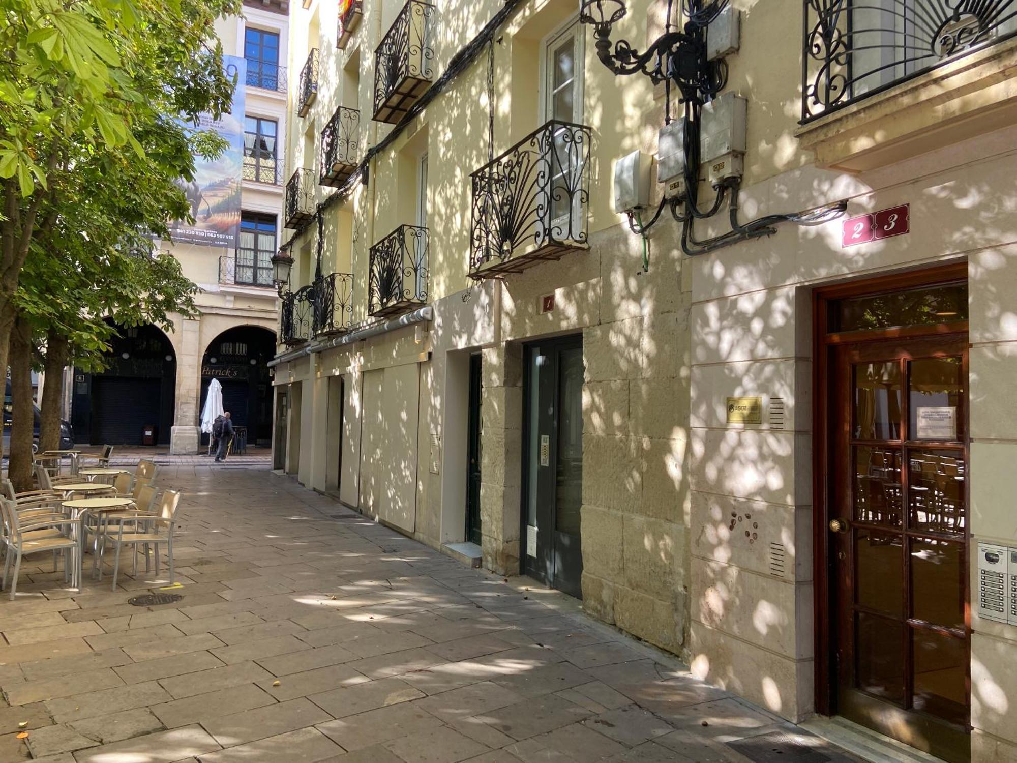 Alojamiento En Pleno Centro Con Wifi Y Aire Acondicionado لوغرونيو المظهر الخارجي الصورة